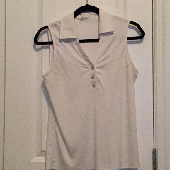 White golf shirt. Medium - Picture 1 of 2